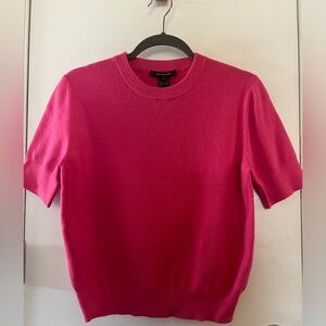 NEW FRENCH CONNECTION Fuchsia Crew Neck Short Sleeve Sweater